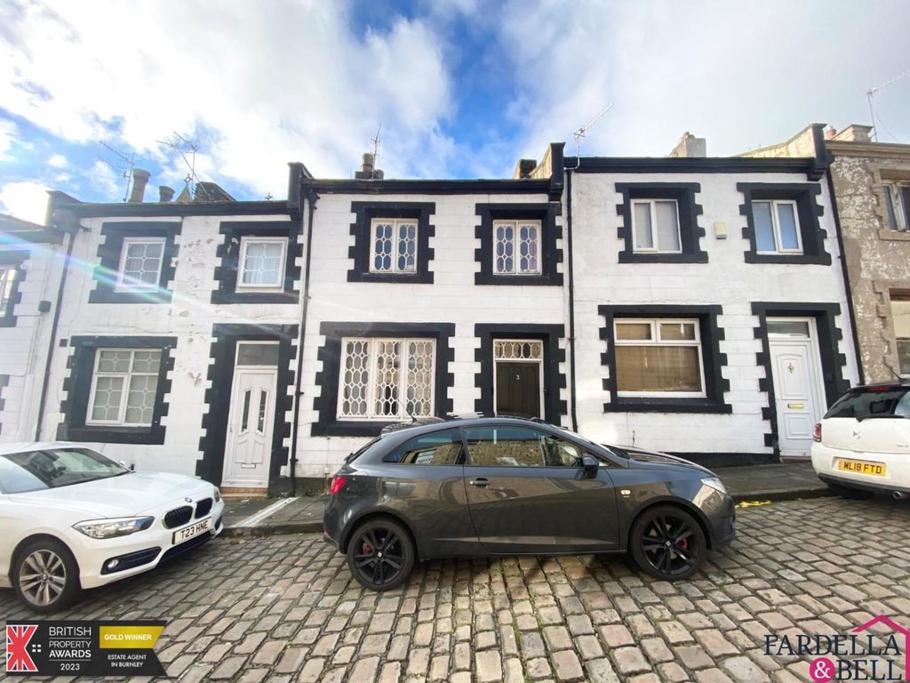 3 bed terraced house for sale in Gawthorpe Street, Padiham, Burnley