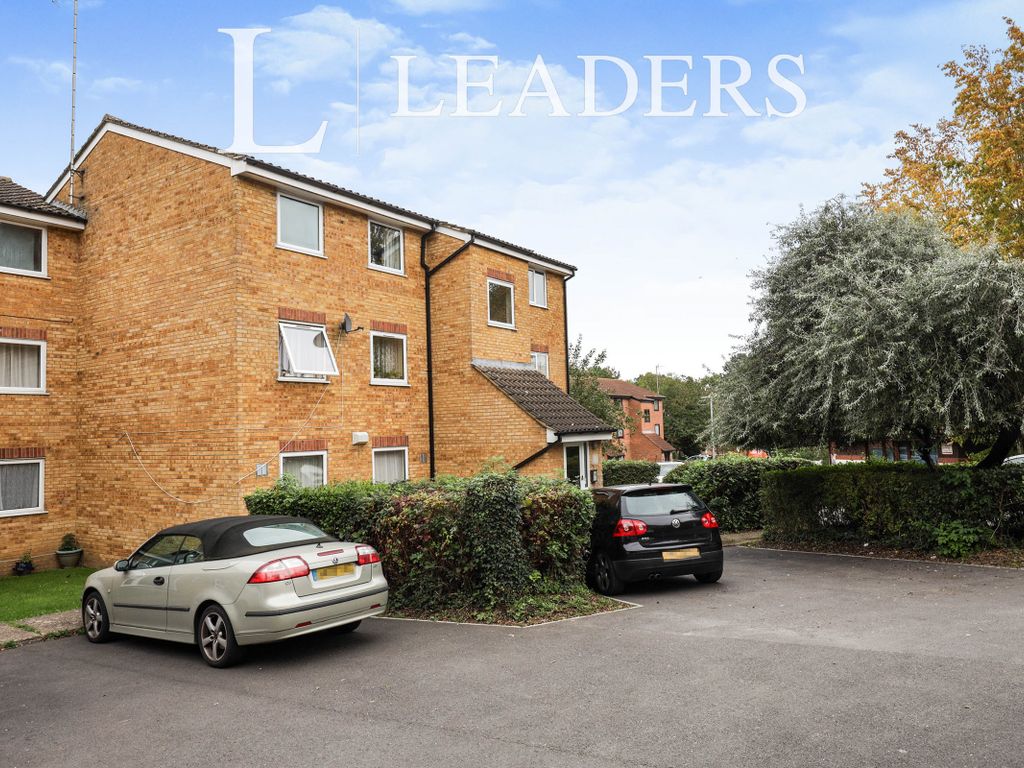 1 bed flat to rent in Valley Green, Hemel Hempstead HP2, £1,150 pcm