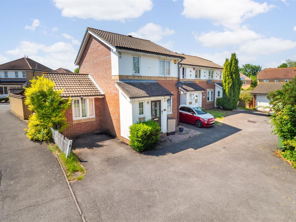 4 bed property for sale in Hadleigh Drive, Belmont, Sutton SM2, £