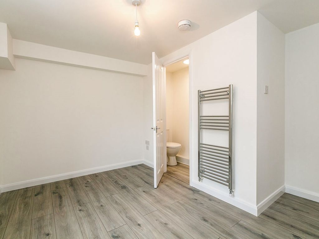 Room to rent in Parrock Street, Gravesend, Kent DA12 Zoopla