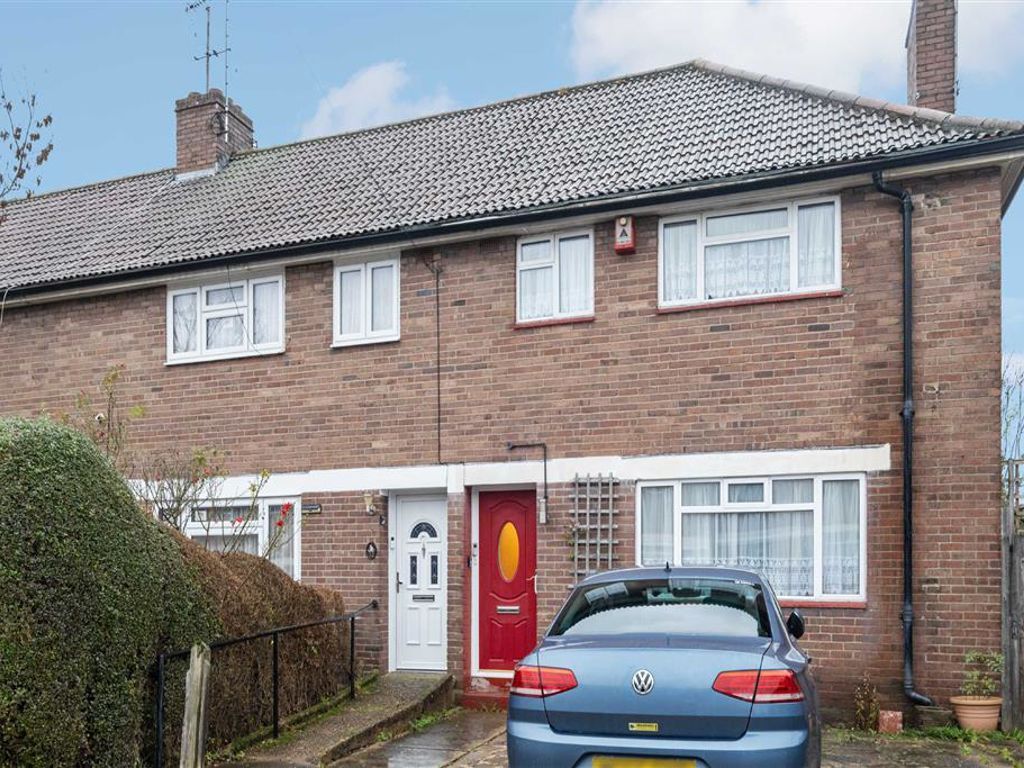 3 bed property for sale in Galsworthy Road, London NW2, £550,000 Zoopla