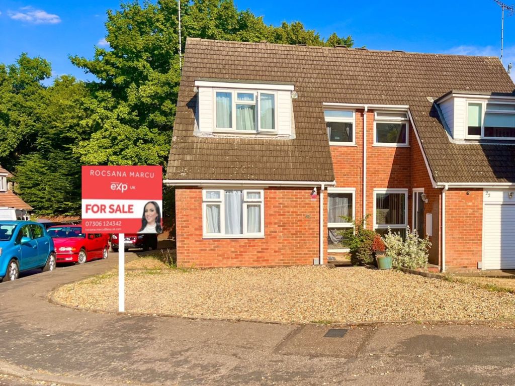 4 bed semidetached house for sale in Woburn Close, Stevenage SG2 Zoopla