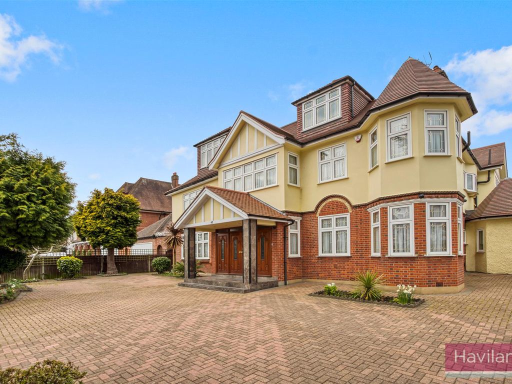 7 bed detached house for sale in Broad Walk, Winchmore Hill N21, £
