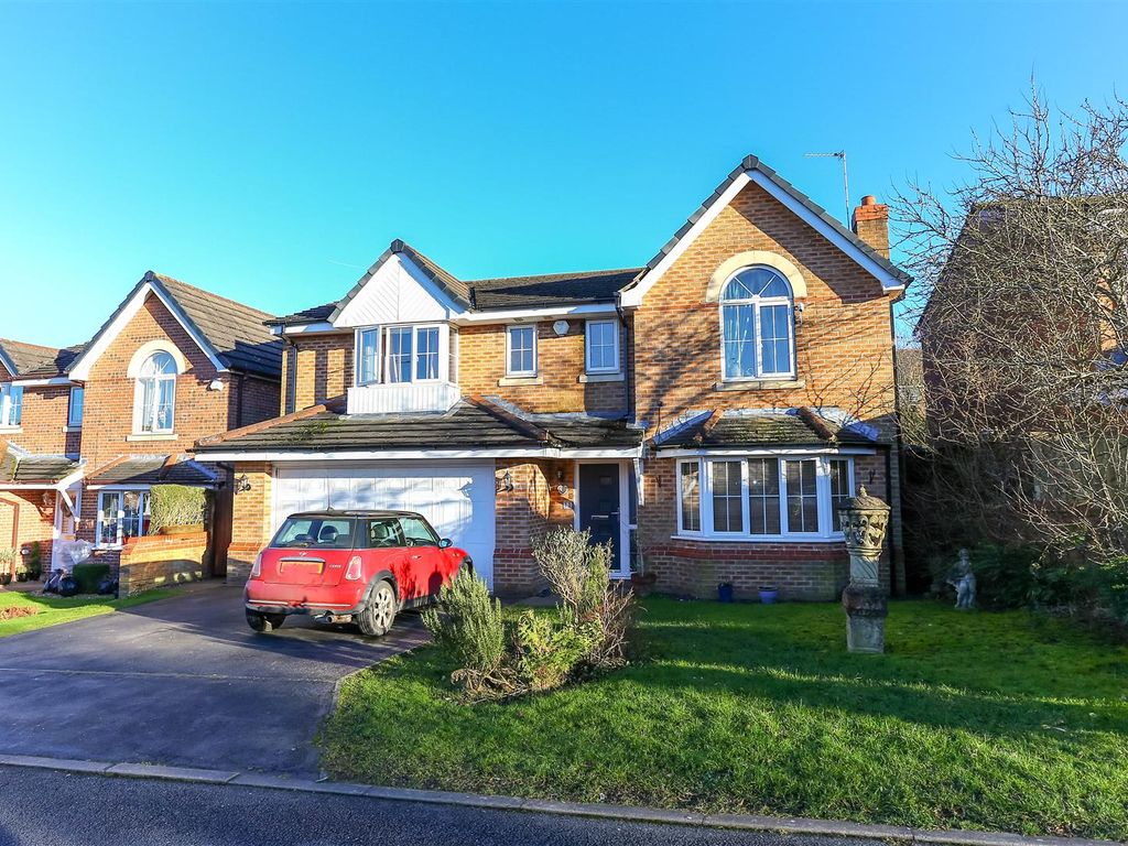 5 bed detached house for sale in Dylan Road, Knypersley, StokeOnTrent