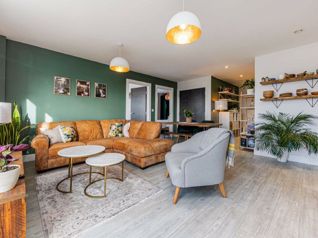 Swan Street, Isleworth TW7  