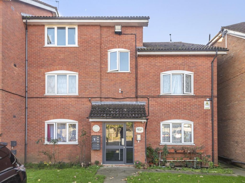 Studio for sale in Spencer Road, Harrow HA3 Zoopla