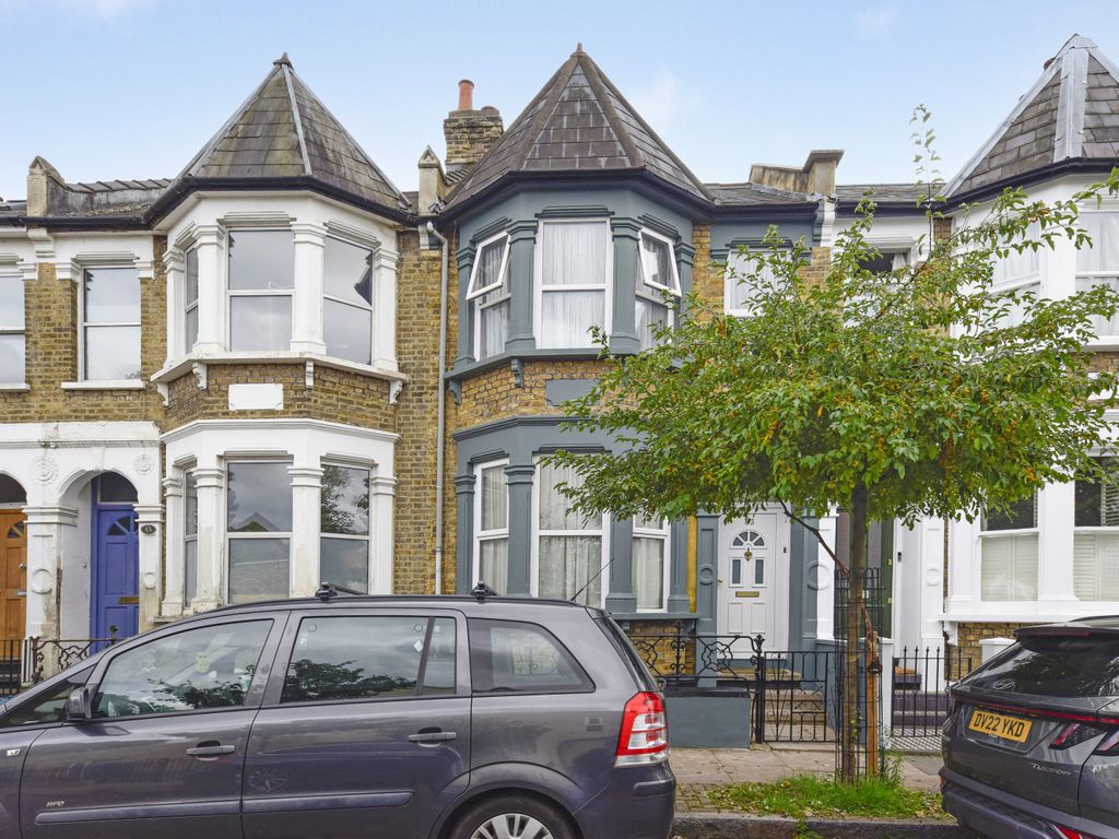 4 bed terraced house for sale in Prince Road, London N16, £