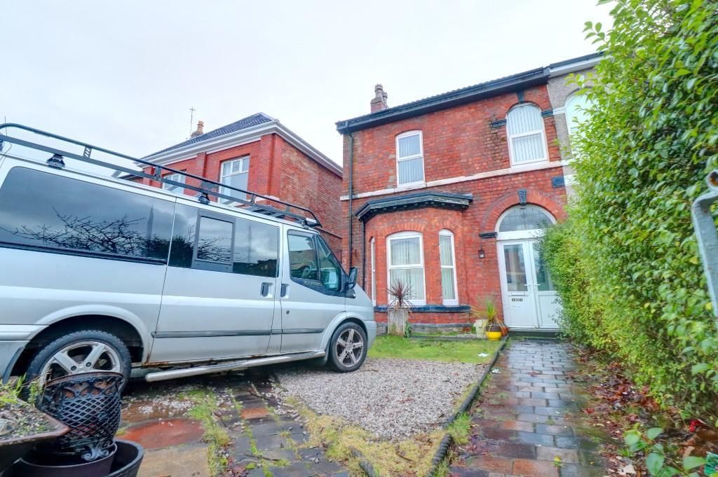 4 bed semidetached house for sale in Eastbourne Road, Birkdale