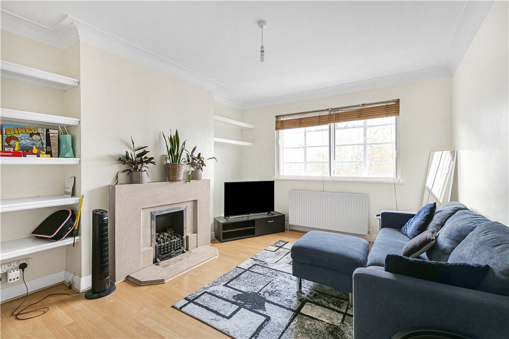 1 bed flat to rent in Streatham High Road, London SW16, £1,500 pcm Zoopla