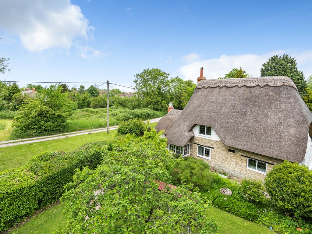 3 bed detached house for sale in 7 Locks Lane, Purton SN5 Zoopla