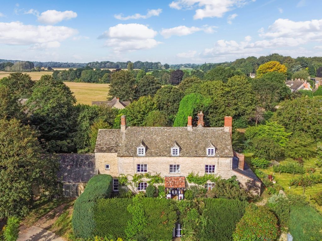 7 bed detached house for sale in Millwood End Long Hanborough, Witney
