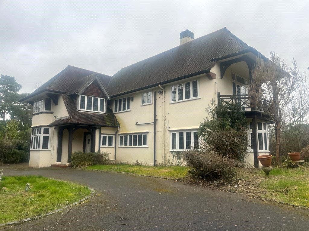 6 bed detached house for sale in Pine Coombe, Croydon CR0 Zoopla