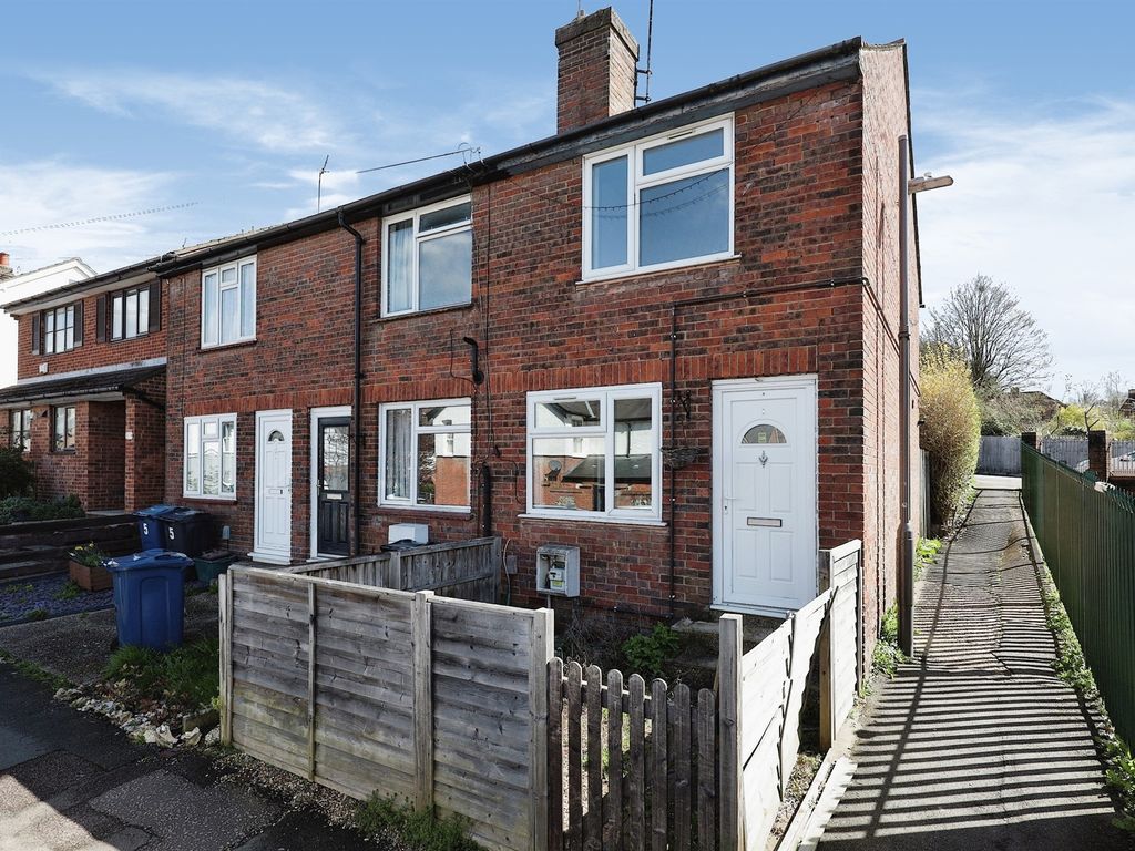 2 bed semidetached house for sale in Brockhurst Road, Chesham HP5 Zoopla