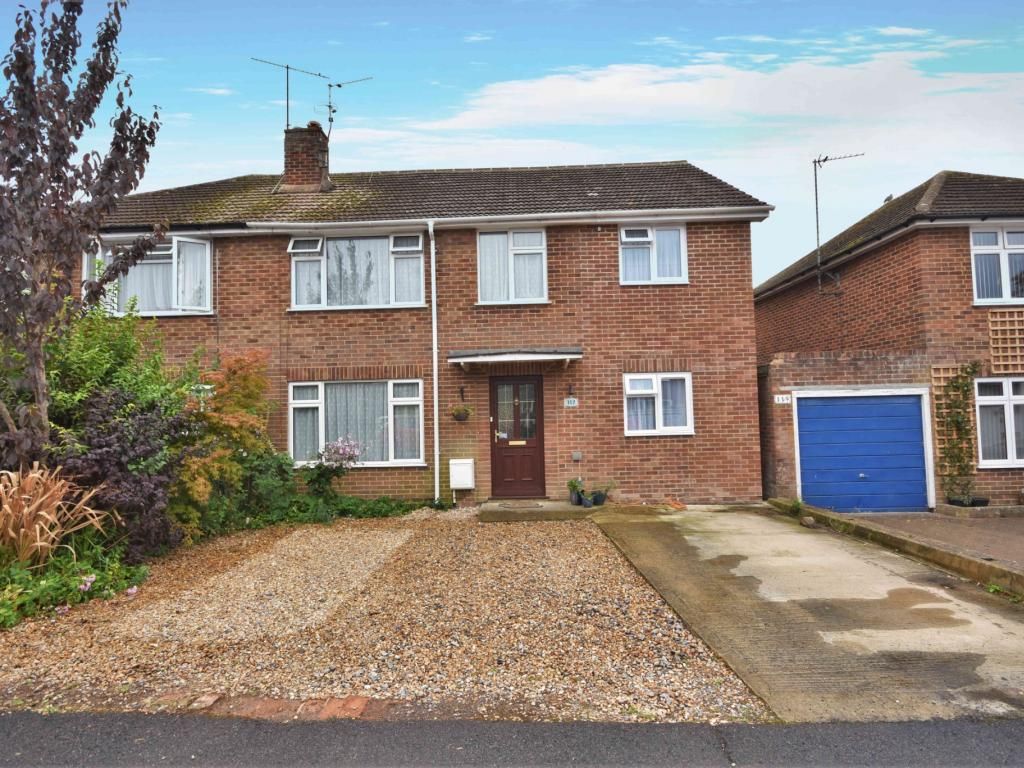 4 bed semidetached house for sale in Clarke Estate, Basingstoke RG23