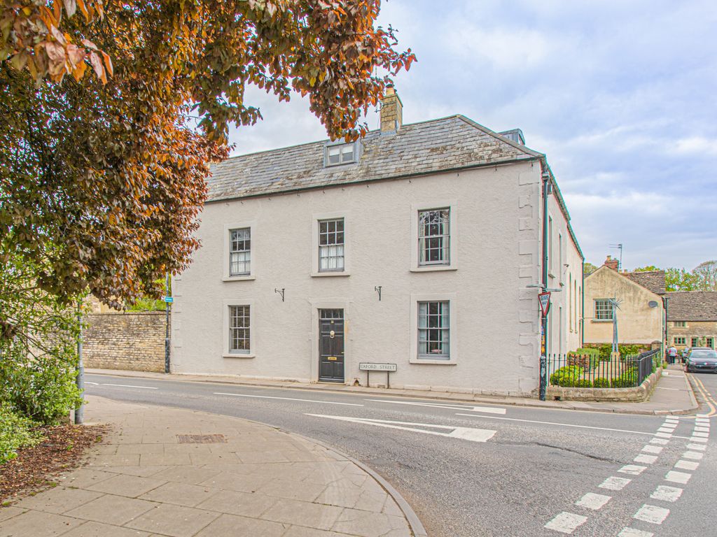 3 bed detached house for sale in Oxford Street, Malmesbury SN16 Zoopla