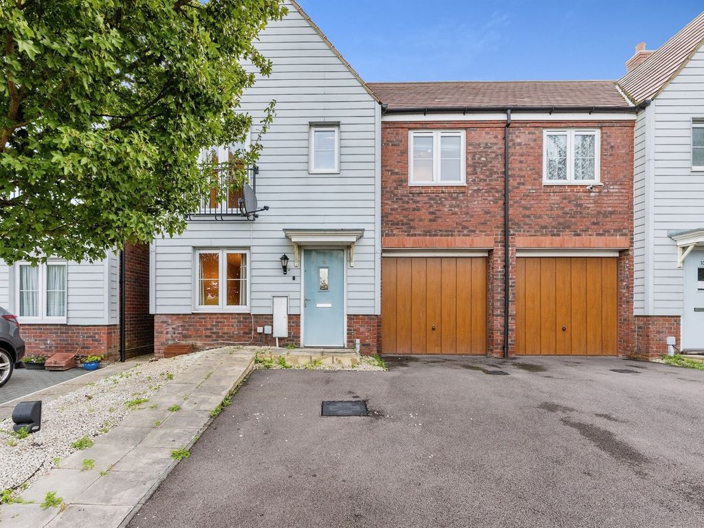 4 bed semidetached house for sale in Lake View, Houghton Regis