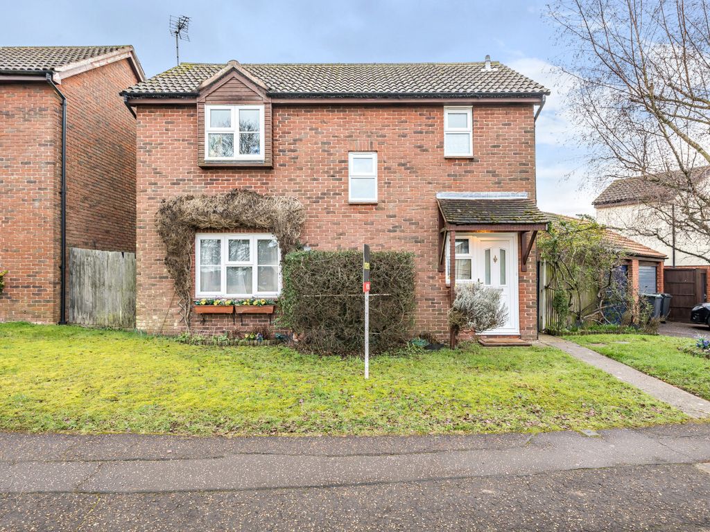 3 bed detached house for sale in Goddard Way, Saffron Walden, Essex