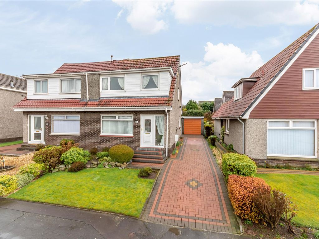 3 bed semidetached house for sale in 16 Drummormie Road, Cairneyhill