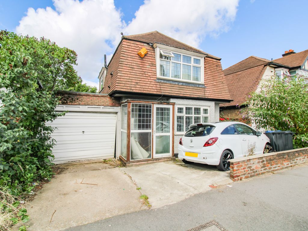 2 bed detached house for sale in Hook Rise North, Surbiton KT6 Zoopla