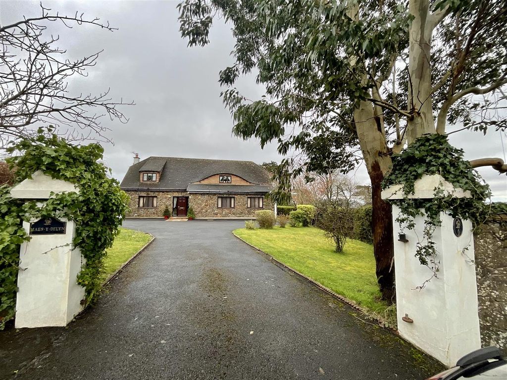 4 bed detached house for sale in Clos Penyfai, Llanelli SA15, £750,000