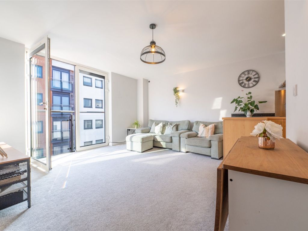 1 bed flat for sale in Endeavour Court, Channel Way, Ocean Village
