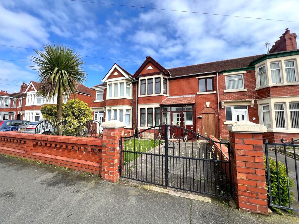 3 bed terraced house for sale in Beach Road, Fleetwood FY7, £139,950