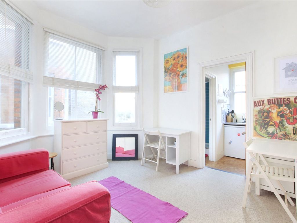 Bromells Road, Clapham Common, London SW4  