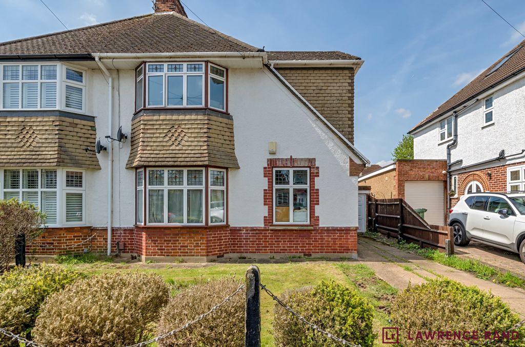 4 bed semidetached house for sale in Hill Road, Pinner, Middlesex HA5