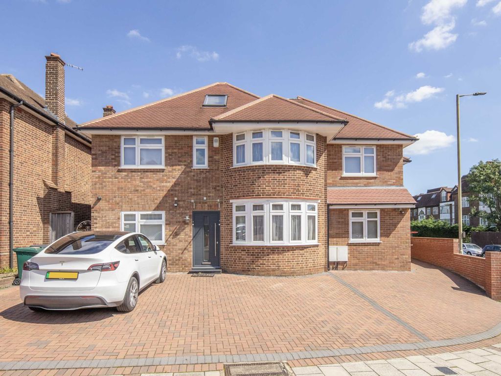 9 bed detached house for sale in Queens Way, London NW4, £2,995,000