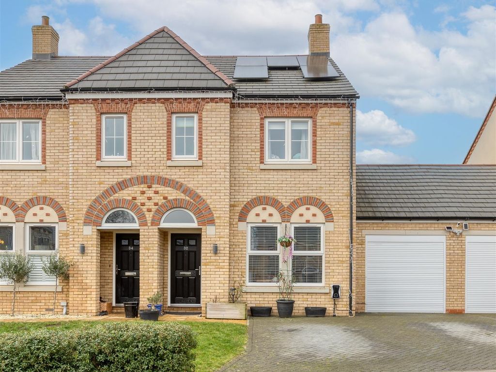 3 bed semidetached house for sale in Beatrice Place, Fairfield
