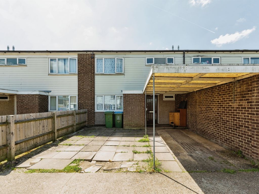 3 bed terraced house for sale in Stephenson Close, Prebendal Farm