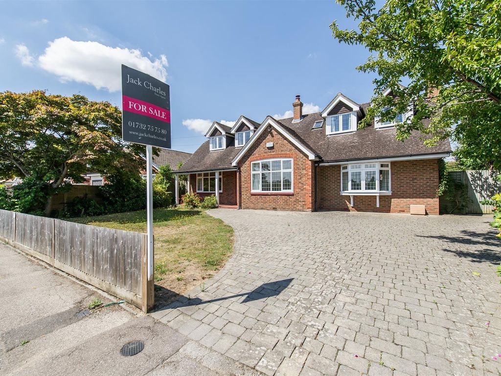 5 bed detached house for sale in Hadlow Road, Tonbridge TN10, £850,000 Zoopla