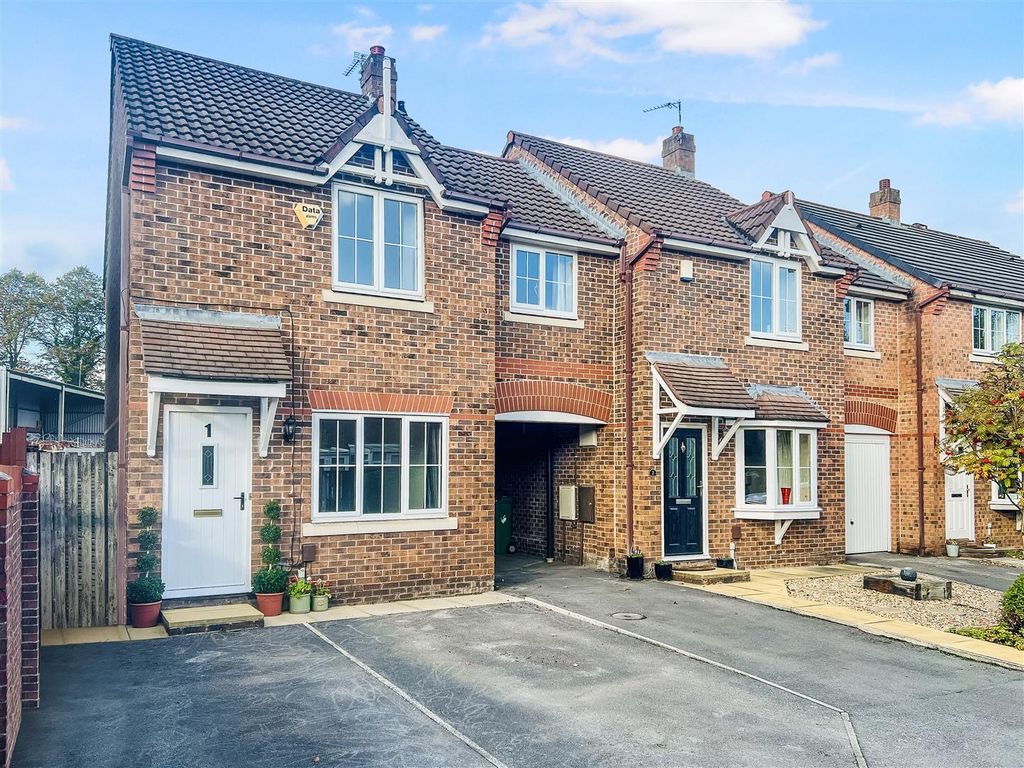 2 bed semidetached house for sale in Granford Close, Altrincham WA14