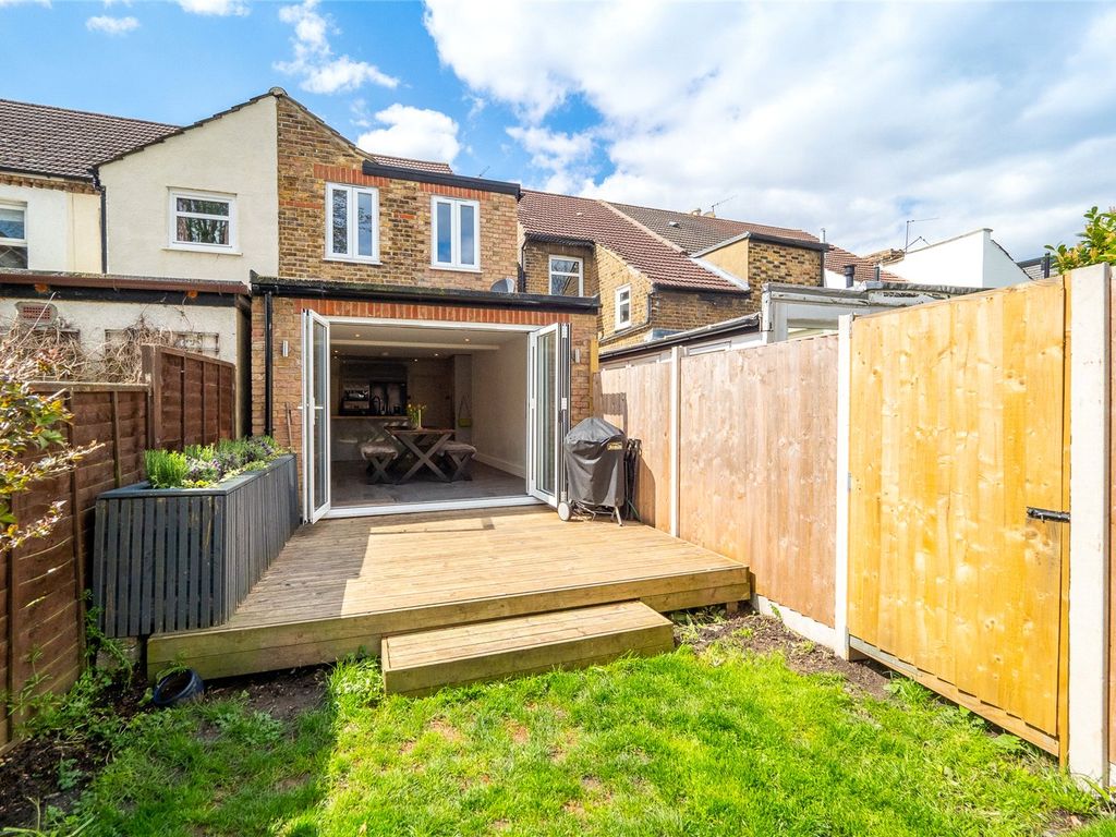 2 bed end terrace house for sale in William Road, Sutton, Surrey SM1