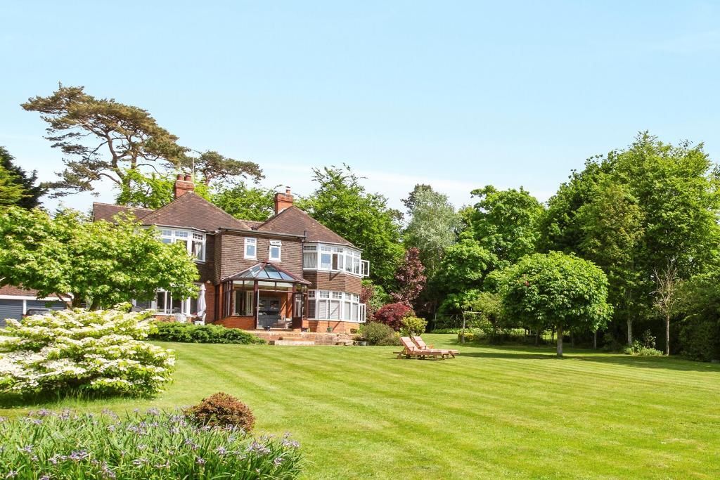 5 bed detached house for sale in Horns Road, Hawkhurst, Kent TN18 Zoopla