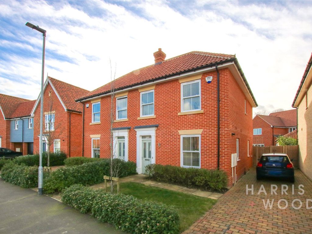 3 bed semidetached house to rent in The Avenue, Lawford, Manningtree