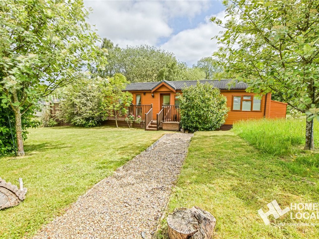 3 bed bungalow for sale in Warren Lodge Estate, Woodham Walter, Maldon