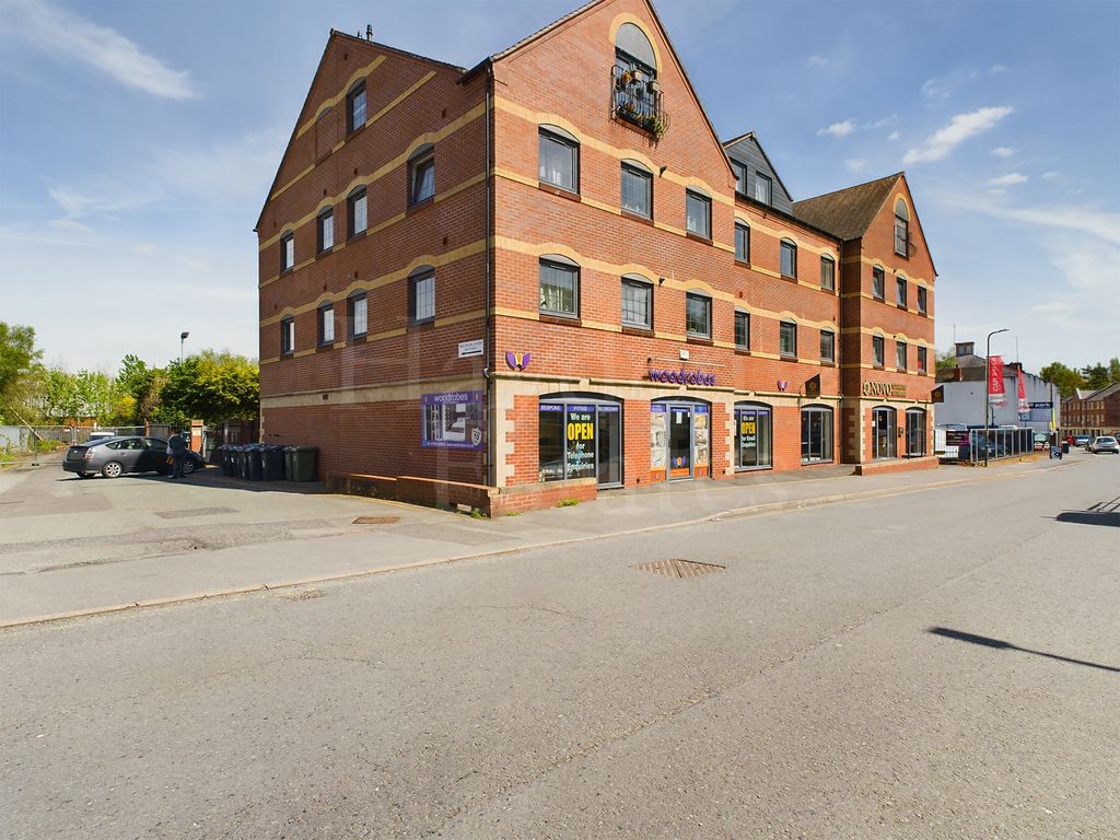 2 bed flat to rent in Mill Bank Court, Mill Street, Kidderminster DY11