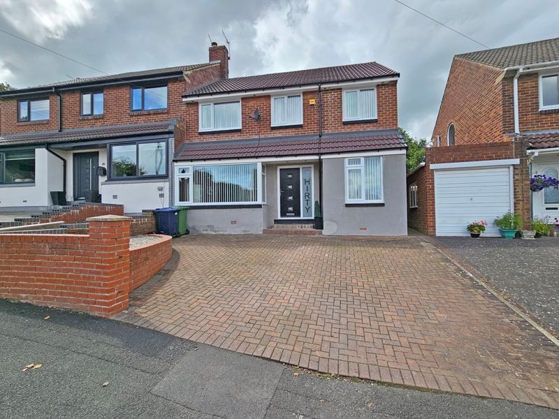 4 bed semidetached house for sale in Stella Hall Drive, BlaydonOn