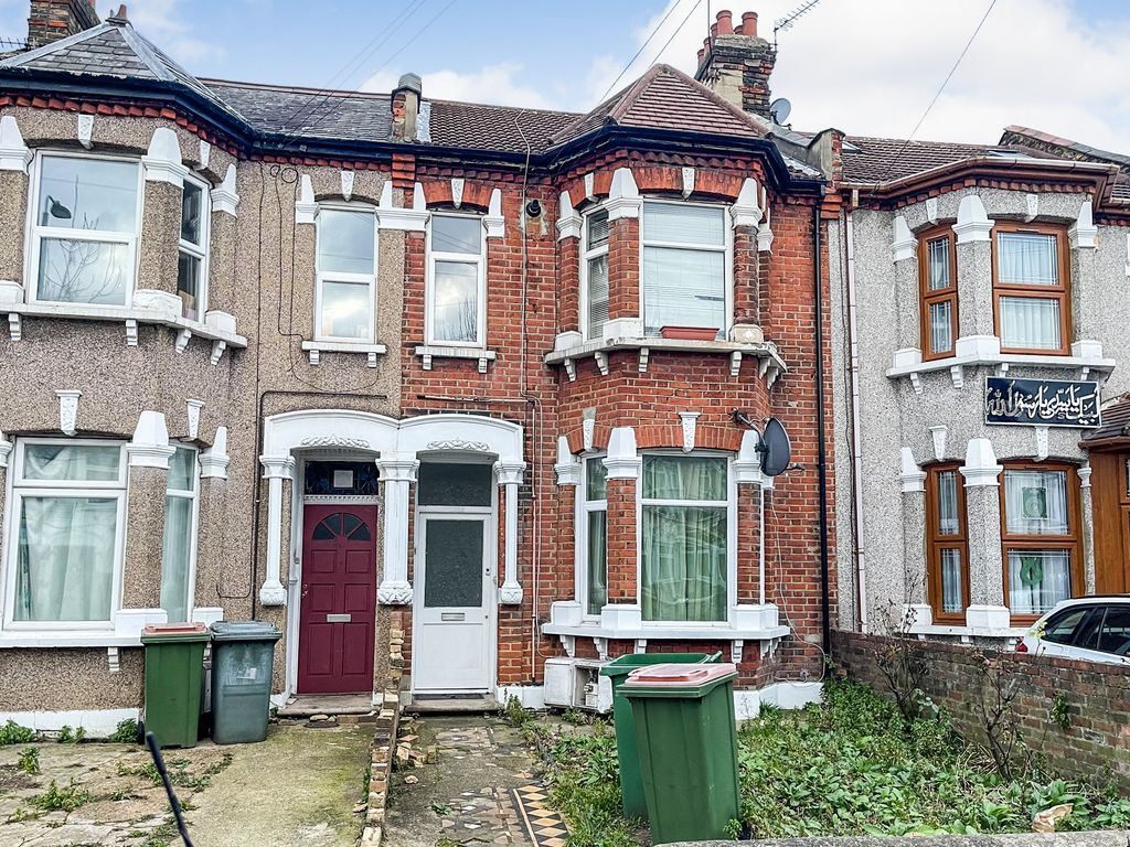 1 bed flat for sale in Shrewsbury Road, London E7 Zoopla