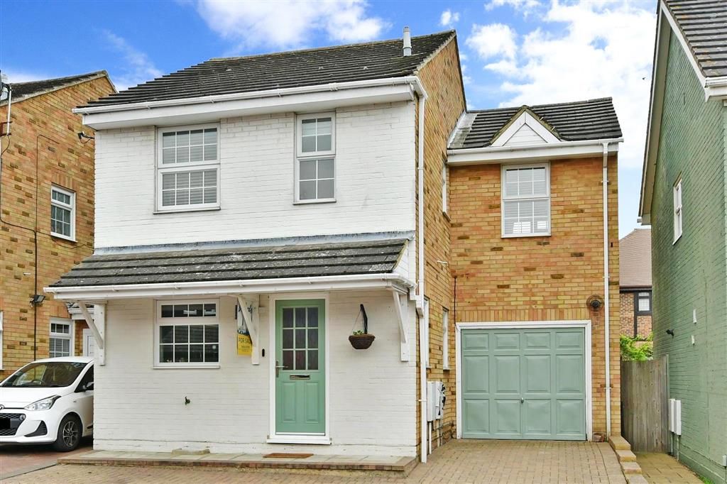 4 bed linkdetached house for sale in Heritage Drive, Darland View