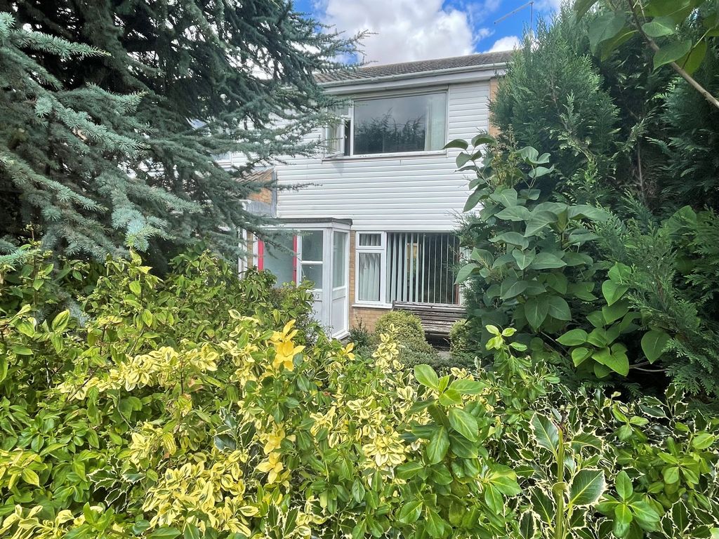 3 bed semidetached house for sale in Parkfield Road, Ryhall, Stamford