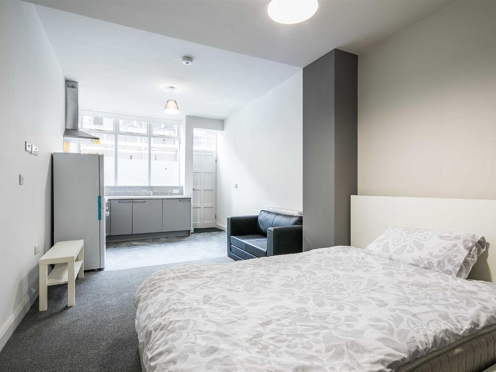 1 bed flat for sale in Queen Street, City S1, £80,000 Zoopla
