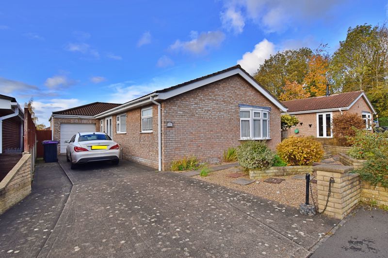 3 bed detached bungalow for sale in Lindrick Close, Heighington