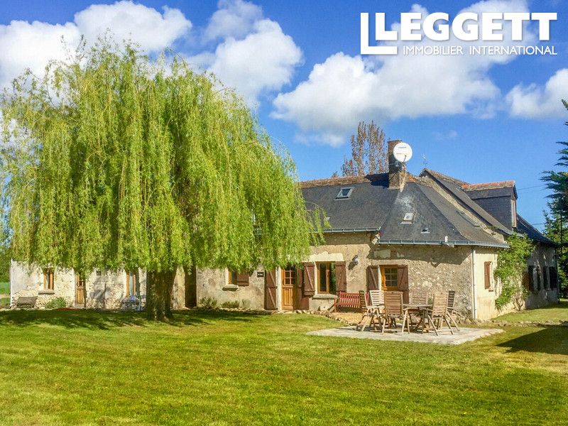 4 bed villa for sale in NoyantVillages, MaineEtLoire, Pays De La
