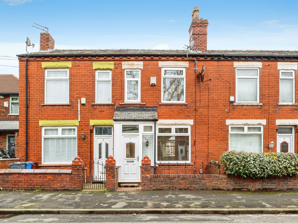 2 bed terraced house for sale in Parkfield Road North, Manchester M40