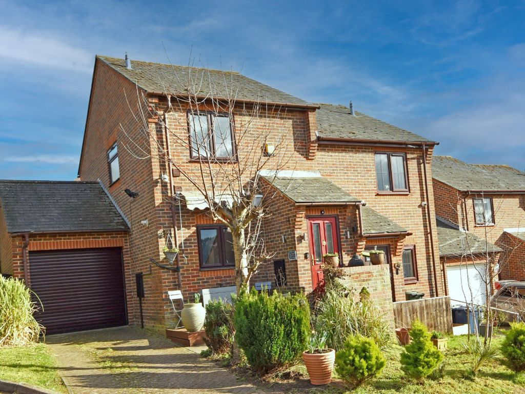 2 bed semidetached house for sale in Stokesley Rise, Wooburn Green