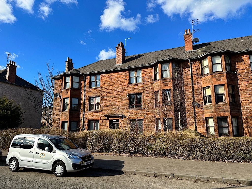2 bed flat for sale in Paisley Road West, Glasgow G52 Zoopla