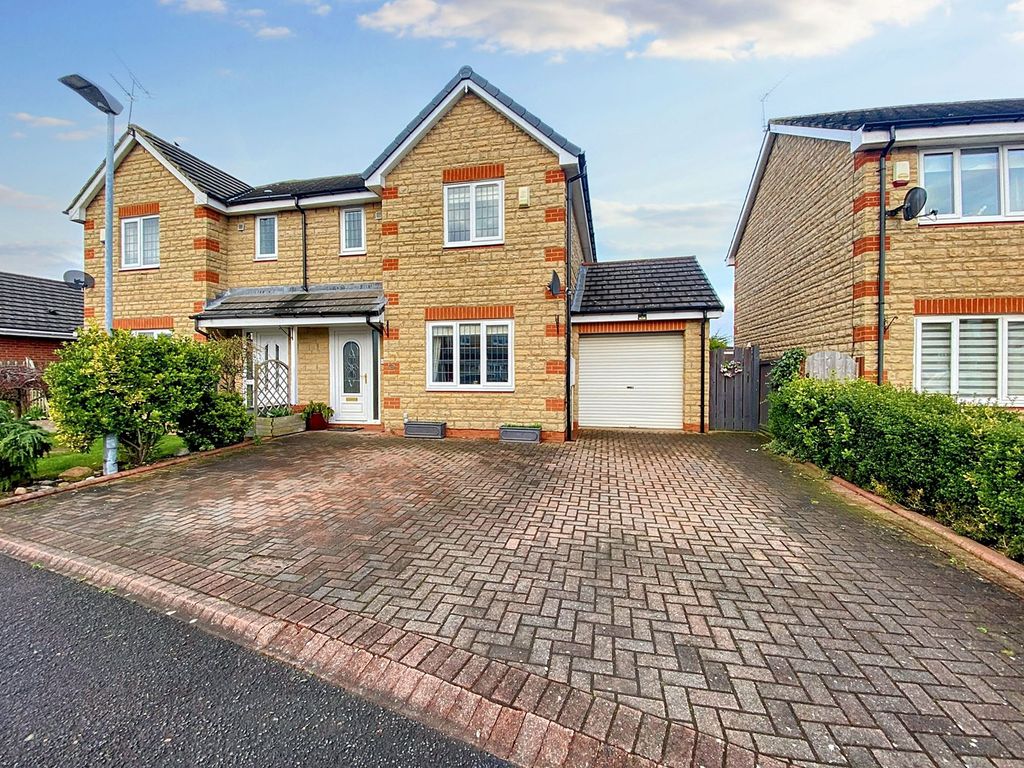 3 bed semidetached house for sale in Humford Green, Blyth NE24, £185,000 Zoopla