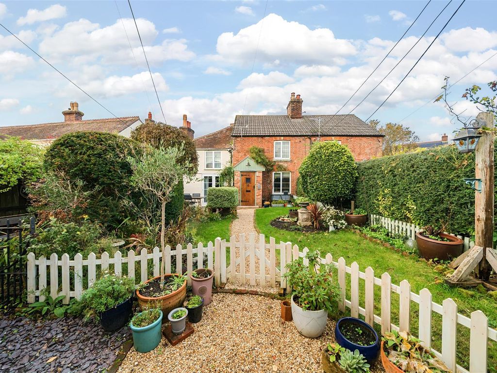 4 bed semidetached house for sale in Gold Hill, Child Okeford